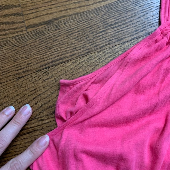 Express Pink Tank - Picture 3 of 3